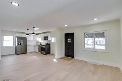 4455 W 56th Street, Loveland, OH 44144 - Photo 8