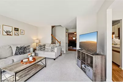 3432 Brookpoint Lane, Cuyahoga Falls, OH 44223 - Photo 6