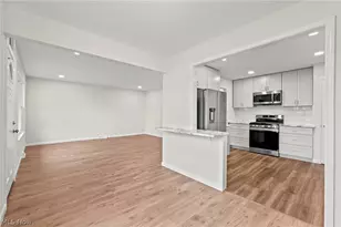 1201 Galaxy Dr, Loveland, OH 44109 - Photo 4