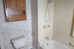 2119 E Erie Ave, Lorain, OH 44052 - Photo 14