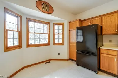 1235 Spring Ridge Circle, Alliance, OH 44601 - Photo 16