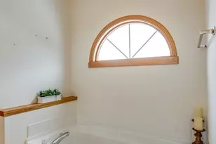 1235 Spring Ridge Cir, Alliance, OH 44601 - Photo 40