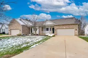 1235 Spring Ridge Cir, Alliance, OH 44601 - Photo 4