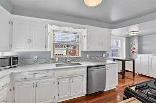 2416 Fenwood Rd, University Heights, OH 44118 - Photo 10