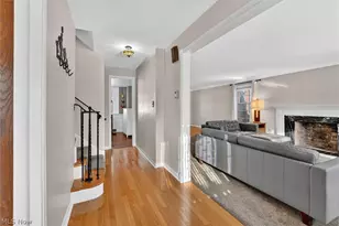 2416 Fenwood Rd, University Heights, OH 44118 - Photo 2