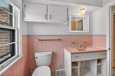 2416 Fenwood Road, University Heights, OH 44118 - Photo 22