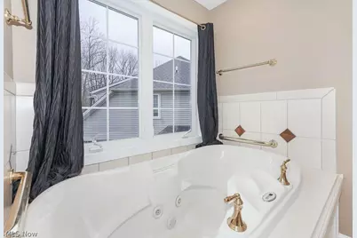 3729 Edgehill Drive, Loveland, OH 44121 - Photo 24