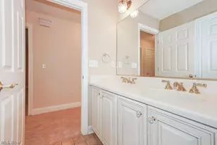 3729 Edgehill Dr, Loveland, OH 44121 - Photo 20