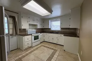 404 3rd St NW, New Philadelphia, OH 44663 - Photo 8