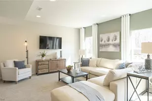 424 Honeycrisp Dr NE, Louisville, OH 44641 - Photo 4