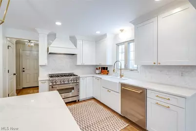 30009 Ednil Drive, Bay Village, OH 44140 - Photo 10