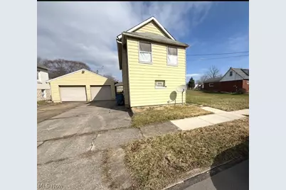 330 Sanderson Avenue, Campbell, OH 44405 - Photo 1