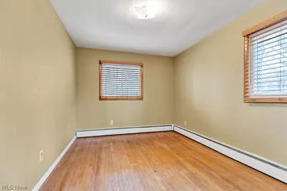 165 Woodhill Drive, Amherst, OH 44001 - Photo 14