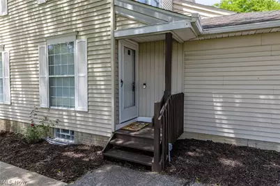2796 Mull Avenue #E, Copley, OH 44321 - Photo 4