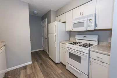 2796 Mull Avenue #E, Copley, OH 44321 - Photo 14