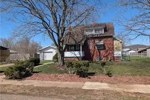 218 S Lawn Dr, Newcomerstown, OH 43832 - Photo 8