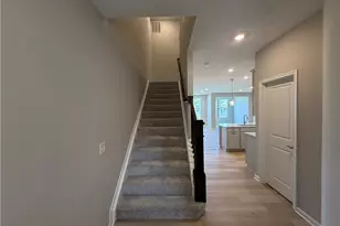 32740 Sandridge Run, Avon Lake, OH 44012 - Photo 4