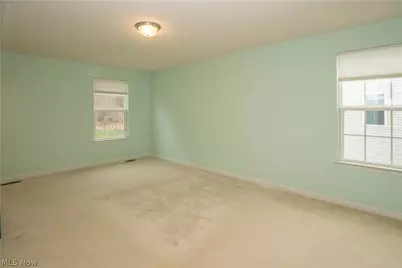 6525 Pine Bluff Avenue NE, Canton, OH 44721 - Photo 18