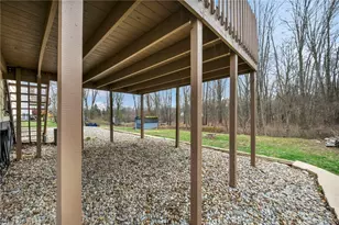 692 Zeletta Dr, Akron, OH 44319 - Photo 42