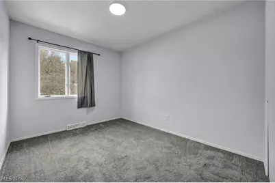 692 Zeletta Drive, Akron, OH 44319 - Photo 22