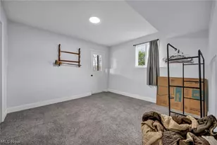 692 Zeletta Dr, Akron, OH 44319 - Photo 34