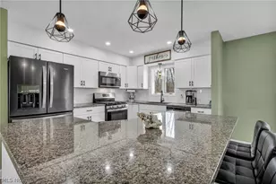 692 Zeletta Dr, Akron, OH 44319 - Photo 14