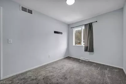 692 Zeletta Drive, Akron, OH 44319 - Photo 24