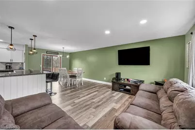 692 Zeletta Drive, Akron, OH 44319 - Photo 8