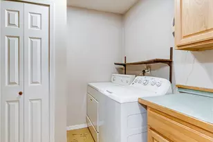 2740 Chelsea Dr, Akron, OH 44312 - Photo 12