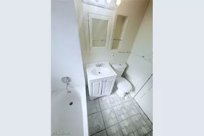 3395 W 100th Street #UP, Loveland, OH 44111 - Photo 8