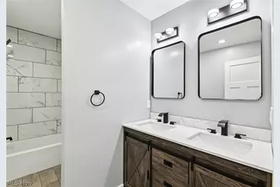 1828 W 57th Street, Loveland, OH 44102 - Photo 24