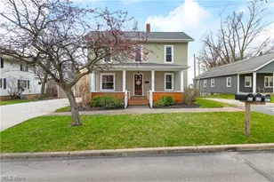 423 W Main St, Dalton, OH 44618 - Photo 2