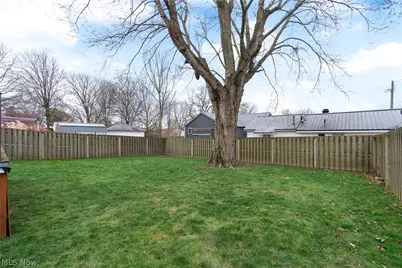 423 W Main Street, Dalton, OH 44618 - Photo 20