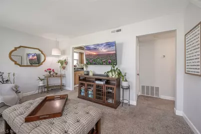 1266 Curtis Avenue, Cuyahoga Falls, OH 44221 - Photo 8