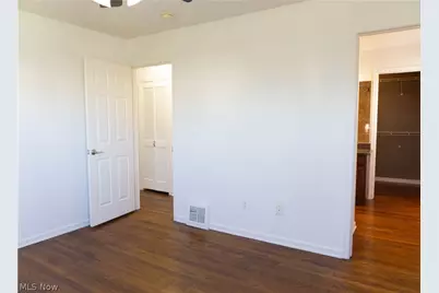 15401 Walvern Boulevard Boulevard, Maple Heights, OH 44137 - Photo 20