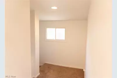 15401 Walvern Boulevard Boulevard, Maple Heights, OH 44137 - Photo 28