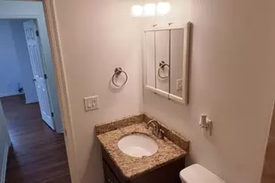 15401 Walvern Blvd Blvd, Maple Heights, OH 44137 - Photo 8