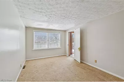 3932 S Main Street, Akron, OH 44319 - Photo 24