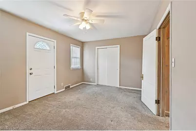 3932 S Main Street, Akron, OH 44319 - Photo 4