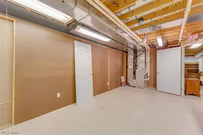 8195 Manor Gate Way, Mentor, OH 44060 - Photo 42