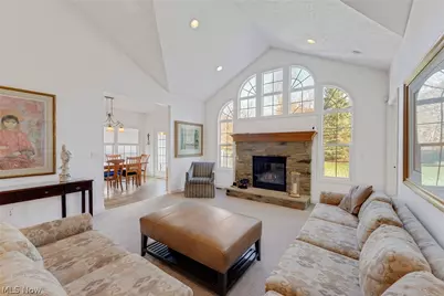 8195 Manor Gate Way, Mentor, OH 44060 - Photo 6