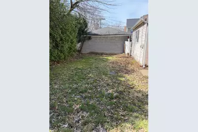 19870 Pasnow Avenue, Euclid, OH 44119 - Photo 32