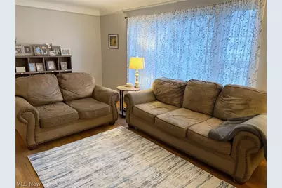 298 E 270 Street, Euclid, OH 44132 - Photo 6