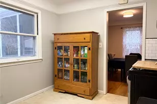 298 E 270th St, Euclid, OH 44132 - Photo 4