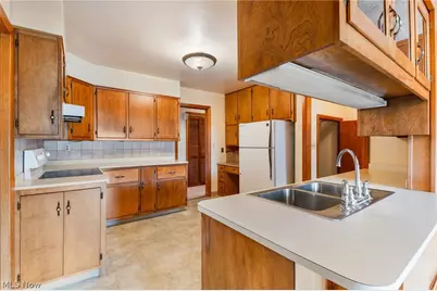 516 E Main Street, Gnadenhutten, OH 44629 - Photo 14