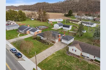 516 E Main Street, Gnadenhutten, OH 44629 - Photo 38