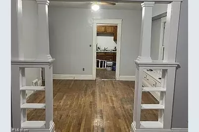 10112 Aetna Road, Loveland, OH 44105 - Photo 12