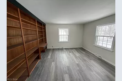 22350 S Woodland Road, Huber Heights, OH 44122 - Photo 26