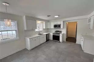 22350 S Woodland Rd, Huber Heights, OH 44122 - Photo 12