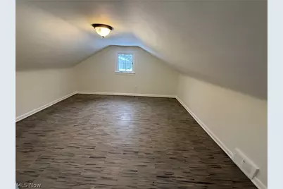 22350 S Woodland Road, Huber Heights, OH 44122 - Photo 24